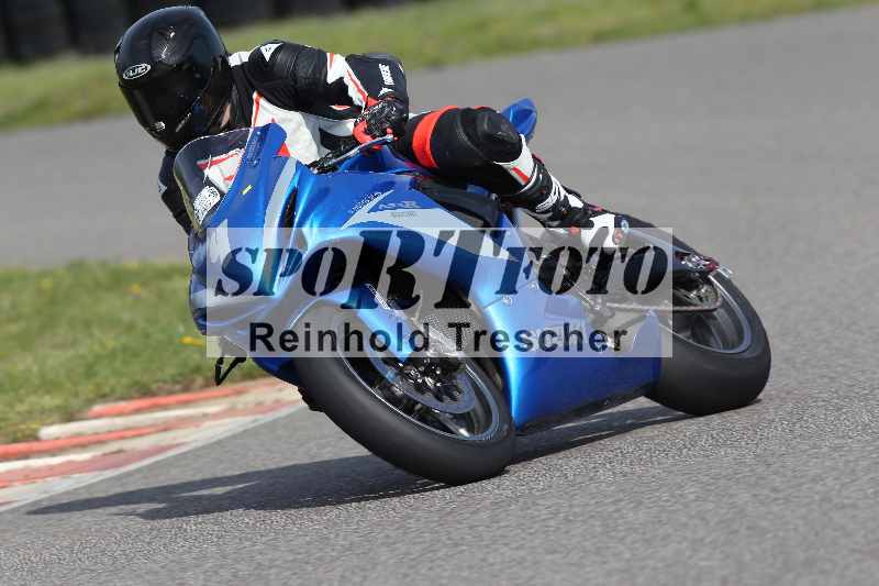 /Archiv-2023/06 10.04.2023 Moto Club Anneau du Rhin/Blanc-Novice/4